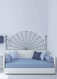 Дизайнерская наклейка на стену Изголовье кровати Человека-паука (паутина)