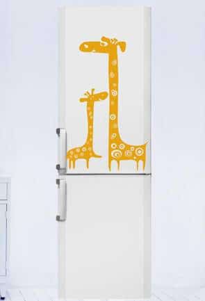 Дизайнерская наклейка на стену Два жирафчика для холодильника
